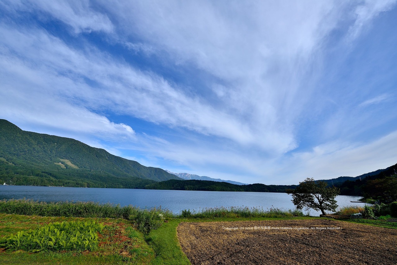 青木湖・秋