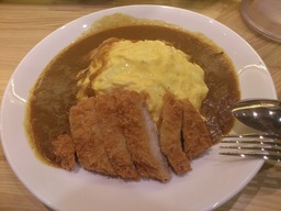 オムカツカレー