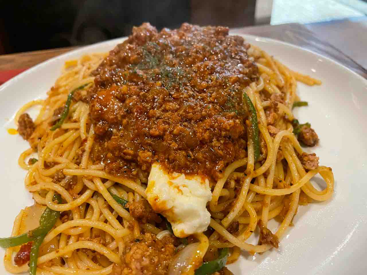 溜池山王 コマツビル内 昔ながらの洋食喫茶 シーザーで超ボリューミーなミートソースパスタ クリーミーの溜池山王 赤坂 六本木 虎ノ門 新橋周辺の美味しいランチブログ 溜池山王 コマツビル内 昔ながらの洋食喫茶 シーザーで超ボリューミーなミートソースパスタ クリーミーの溜池山王 赤坂 六本木 虎ノ門 新橋周辺の美味しいランチブログ