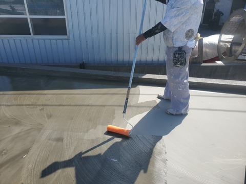 LINE_ALBUM_嘉数邸屋上西側壁断熱遮熱工事_221013_90