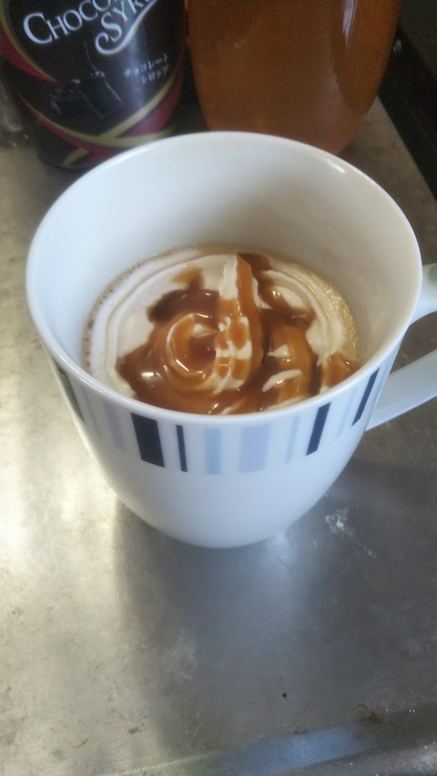キャラメルソースコーヒー