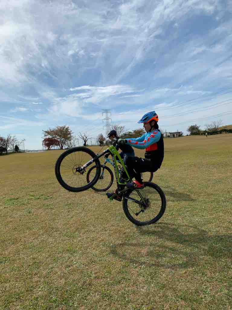ダウンヒルコース!デビュー 吉無田高原 2日間自転車三昧 ダウンヒルコース!デビュー 吉無田高原 2日間自転車三昧