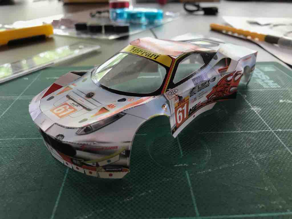 ペーパークラフトチャレンジ ルマン フェラーリ4gte そして3歳の息子と丸太運搬トラック製作 Shinyo Mag シンヨ マグ