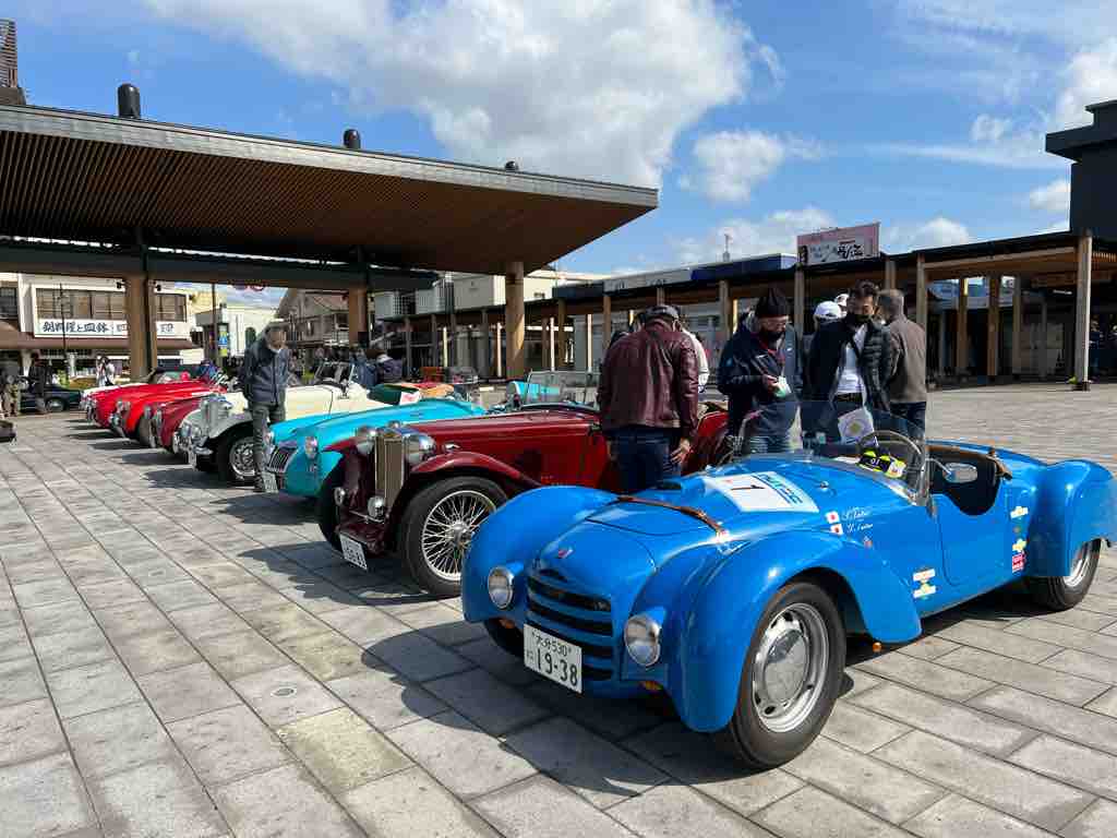 1日目【クラシックカーラリー】は市民権を得ているのか？参加しながら
