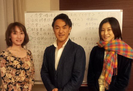 533353_517331664969635_259826521_n-1