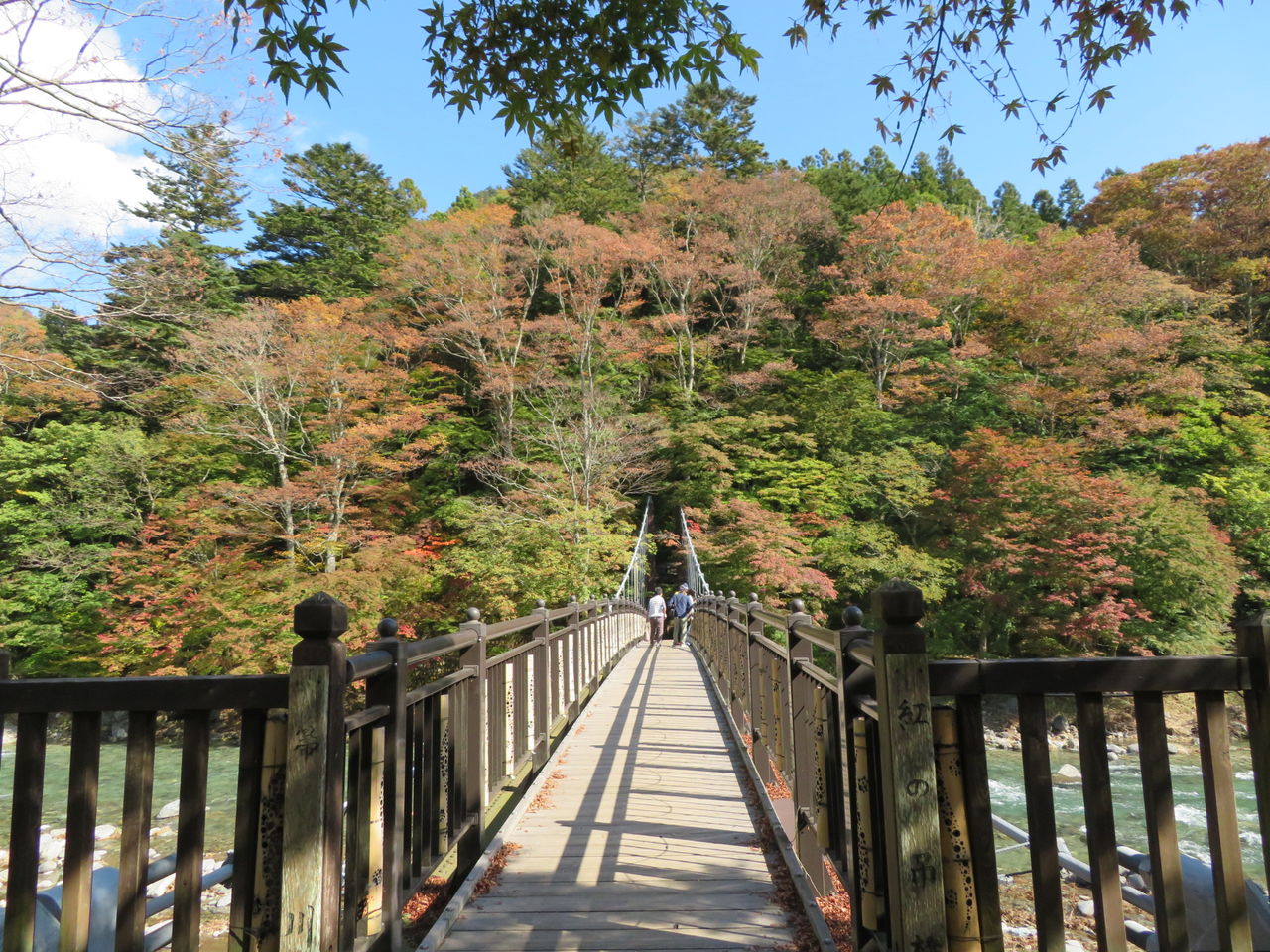紅葉の温泉街を歩こう 駅からハイキング 那須塩原の観光情報 公式 ココシル那須塩原