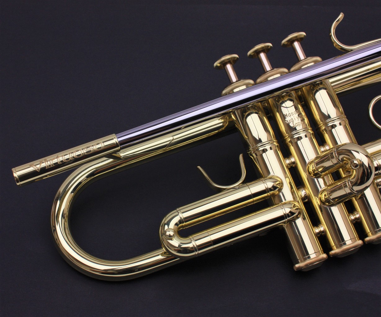 フリューゲルホルン Queen Brass サテンベルラッカー仕上げ Queen