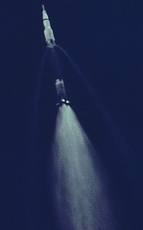 Apollo_11_first_stage_separation