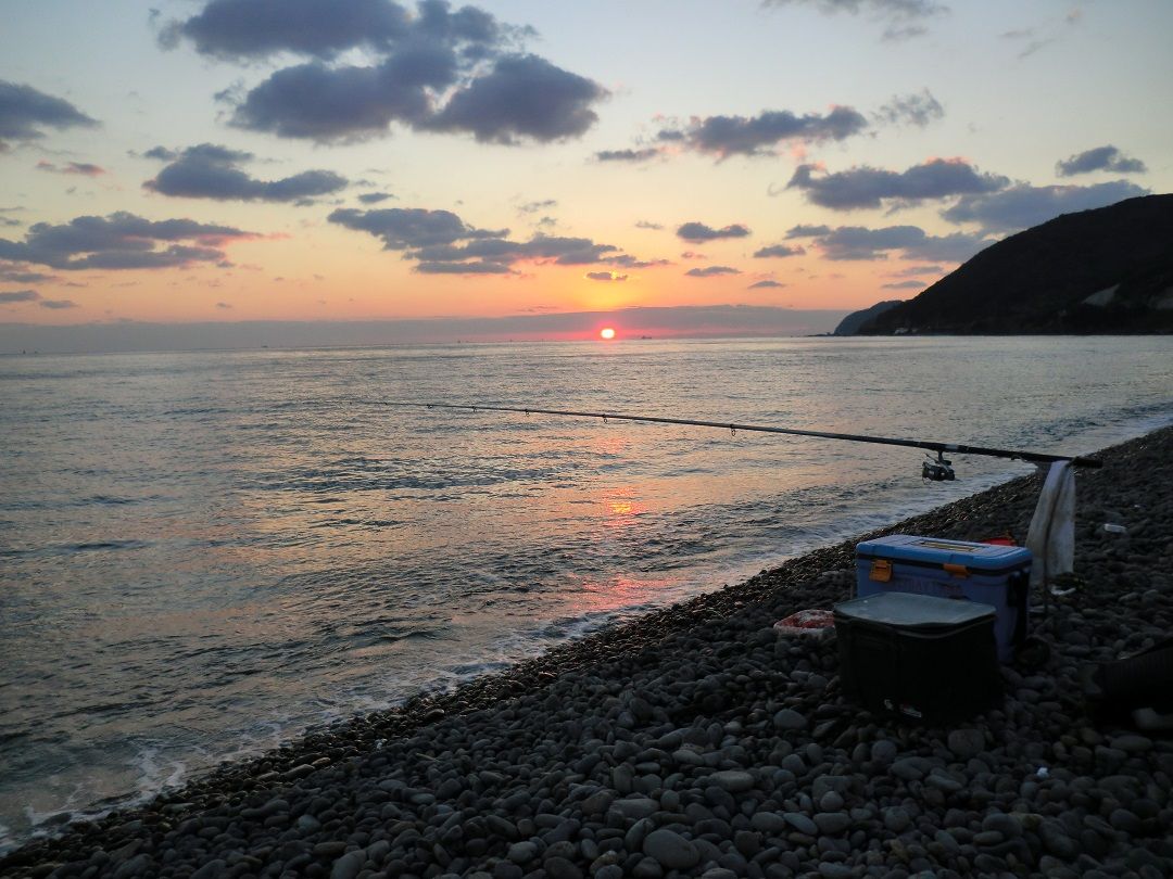 永遠に 幸せになりたかったら釣りを覚えなさい 田舎暮らし 煙樹ヶ浜 えんじゅがはま だより