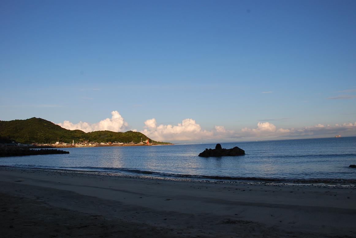 産湯海水浴場と阿尾漁港 田舎暮らし 煙樹ヶ浜 えんじゅがはま だより