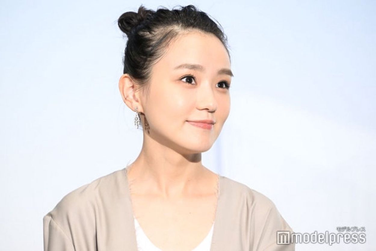 奈緒が別名義での活動を明かす!過去の死別した父親への思いと「半分、青い。」との偶然の繋がりも明かされる-モデルプレス : シロハタ