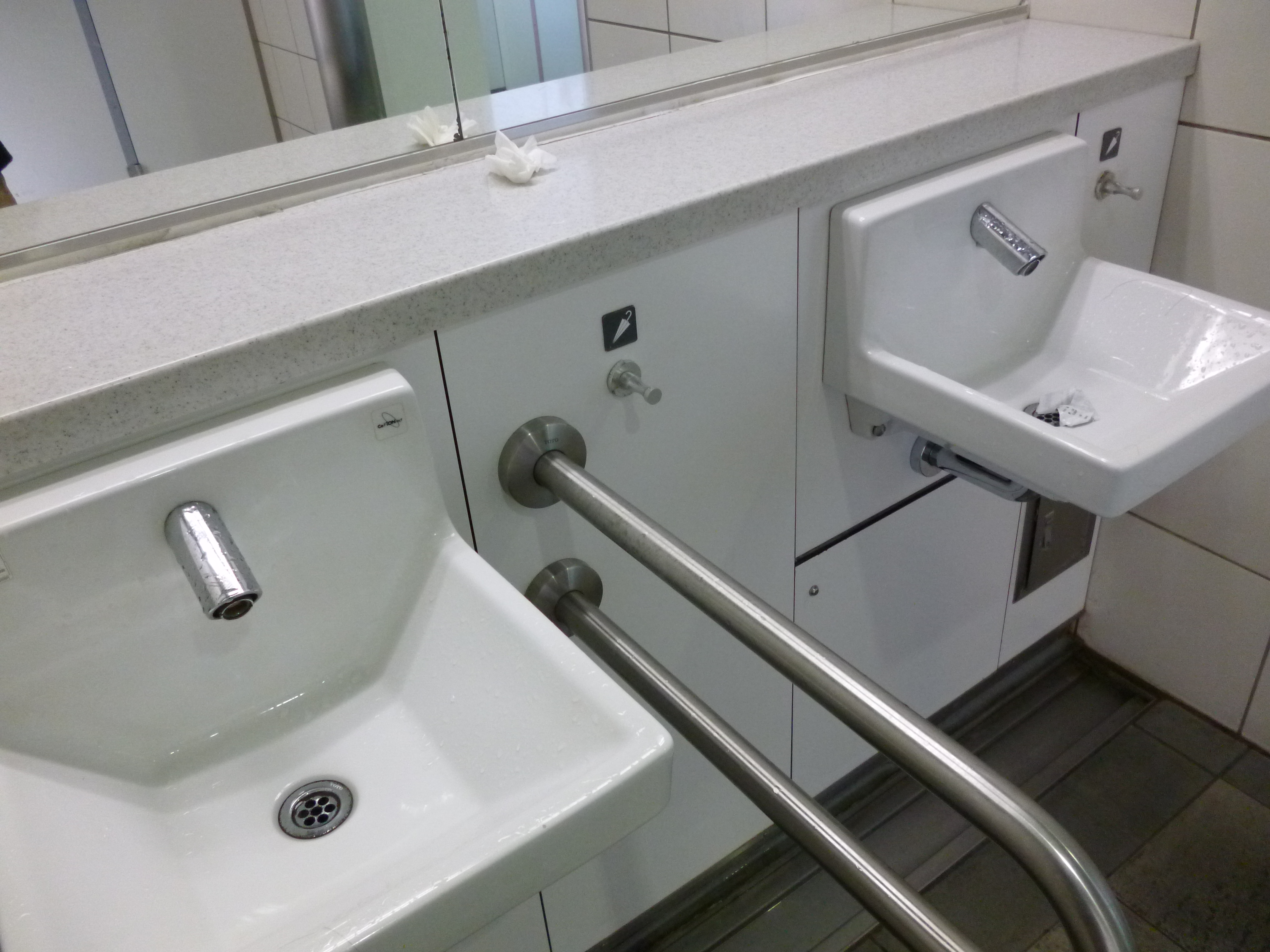 相模原駅 Jr横浜線 Shirokuma Bihitasu的トイレガイド ᴥ