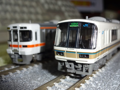 大和路快速幕_221系正面