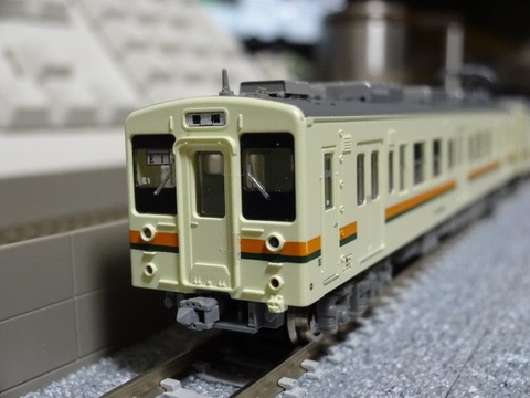 119系東海色_先頭