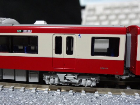 京急2100形_中間台車方向幕