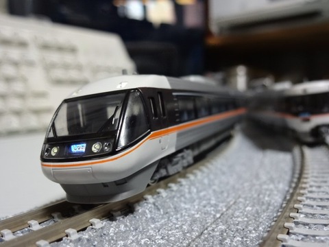 383系_1号車カーブ