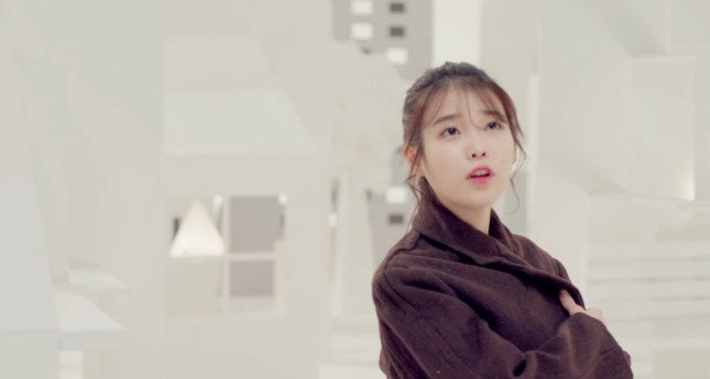 아이유 봄 사랑 벚꽃 말고 Iu 春愛桜じゃなくて 歌詞 和訳 Mv しろタコのkpop歌詞製作所 아이유 봄 사랑 벚꽃 말고 Iu 春愛桜じゃなくて 歌詞 和訳 Mv しろタコのkpop歌詞製作所
