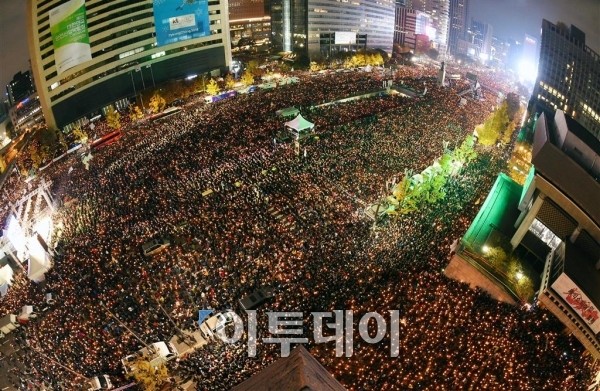 16年11月12日 韓国のろうそくデモに100万人参加 しろタコのkpop歌詞製作所 16年11月12日 韓国のろうそくデモに100万人参加 しろタコのkpop歌詞製作所