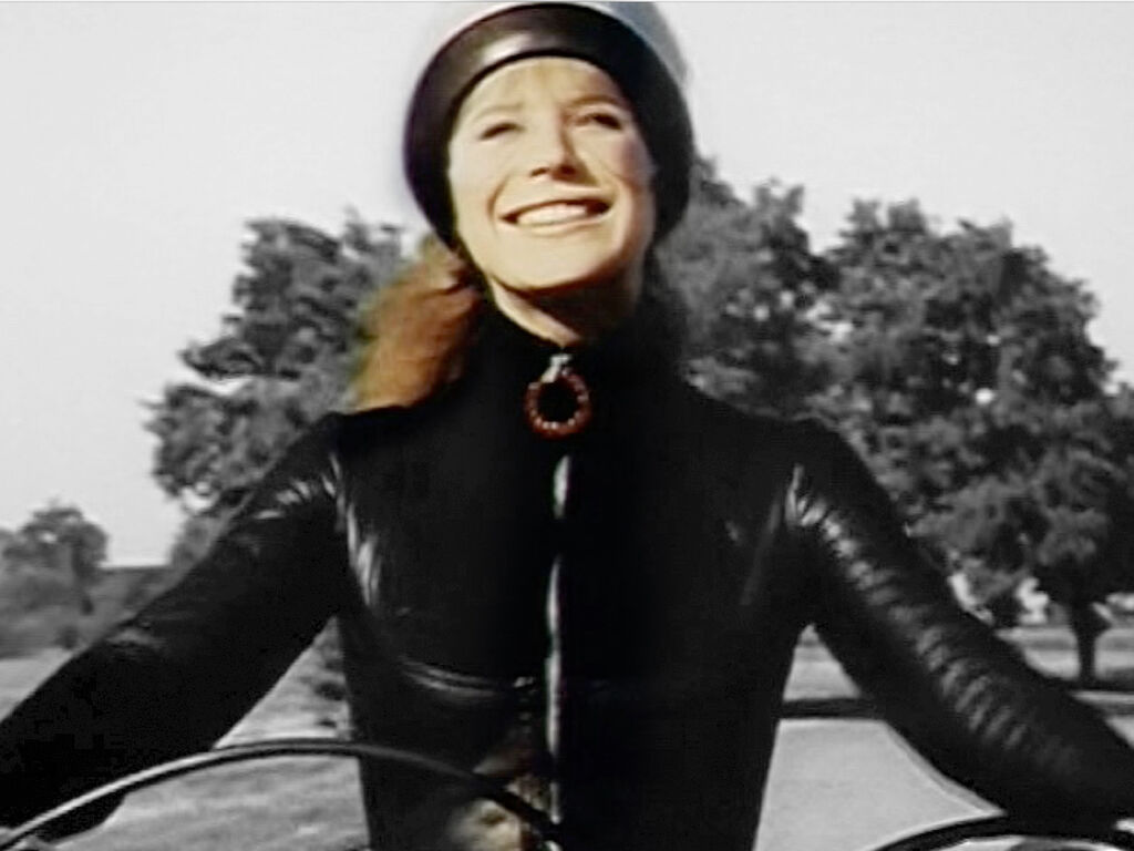 マリアンヌ・フェイスフル☆つなぎ Marianne Faithfullの2本立て : 33回転な日々