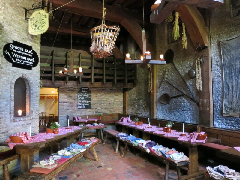 中世を再現したレストラン 手づかみで食べよう Stadsherberg Del Mol Amstelveen Blog 中世を再現したレストラン 手づかみで食べよう Stadsherberg Del Mol Amstelveen Blog