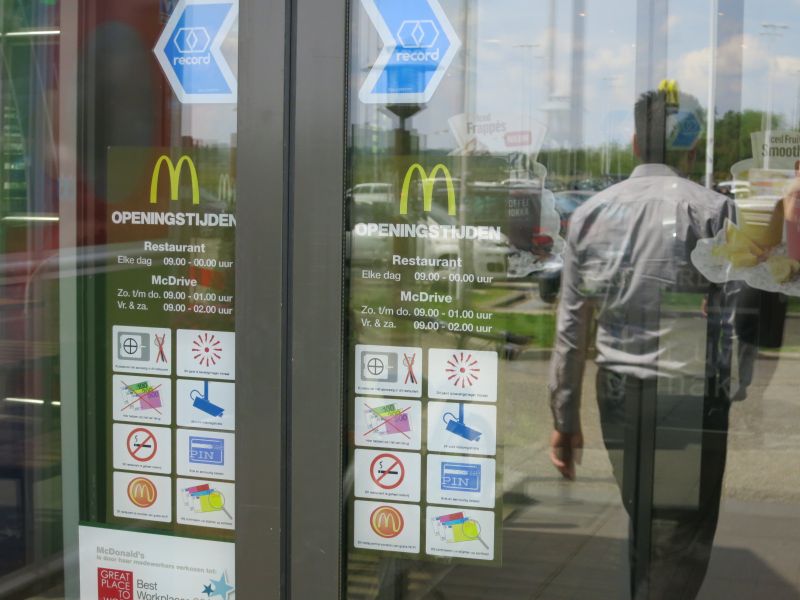 スキポール空港近く 飛行機を間近で見よう Amstelveen Blog