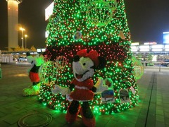 DisneyTree04