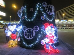 DisneyTree05