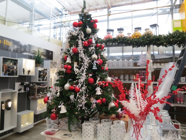 Life Gardenでクリスマスツリー 飾りの準備 Amstelveen Blog