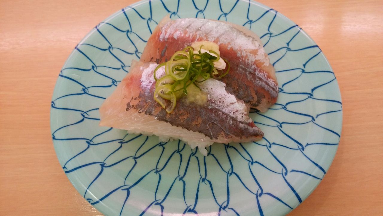 100円寿司 活け〆真鯛やハマチ フグまで 廻る寿し まつり 回転寿司 猪丸の釣りとグルメと