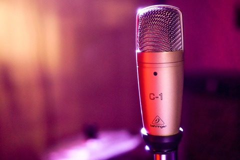 microphone-3351066_1920