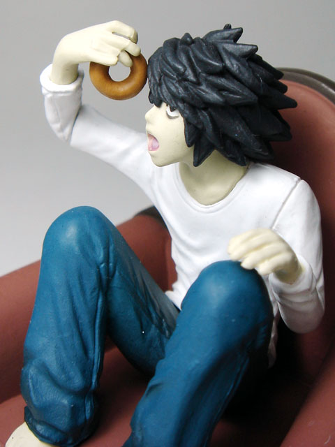 デスノートリアルフィギュアコレクション」のLが出た。 : 食玩トピックス