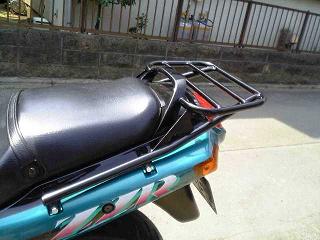 zzr400リアキャリア