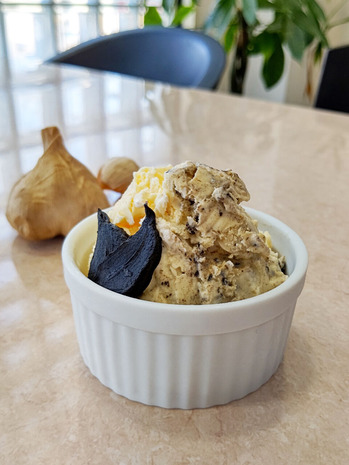 CENTER_0001_BURST20221028141004767_COVER �Υ��ԡ�