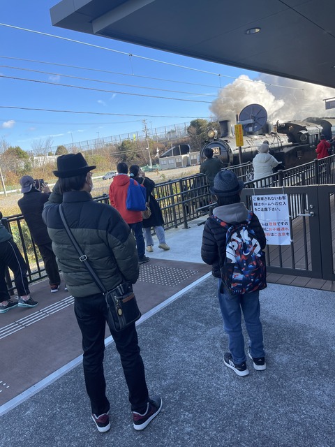 1CCD5373-E0AC-484C-81C5-30DBCF2167A5