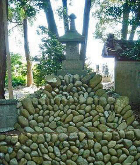 江戸時代 一石一字経を納めた石塔を建立 町指定文化財 長源寺の