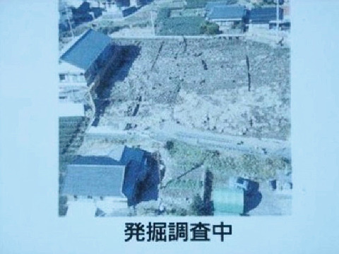 21978