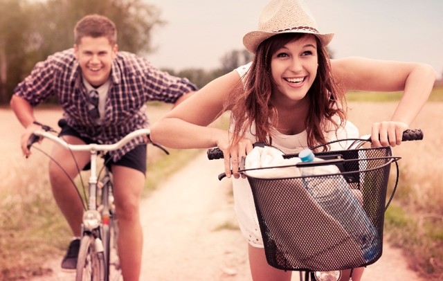 ペレゴラス: アーティストは個性と文化的アイコンを組み合わせた作品を制作します