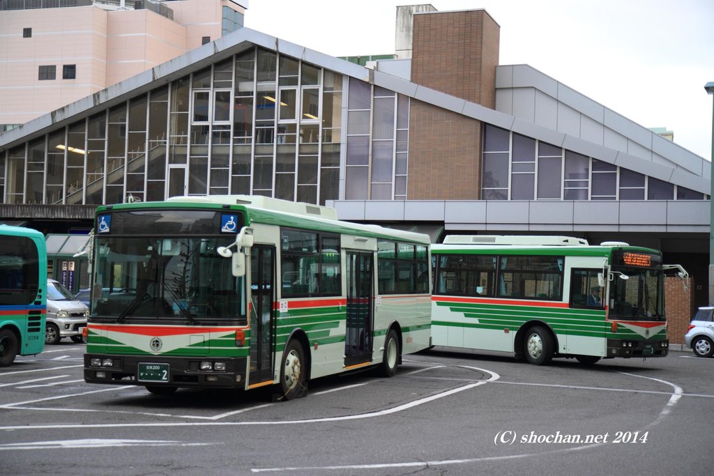 近江鉄道「昭和カラー」復刻バスほか ： 2014.01.04 : きまぐれフォト 