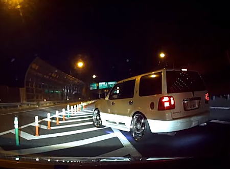 あおり運転をしたら逆切れされた車載。撮影者のあおり運転が原因の交通トラブル。