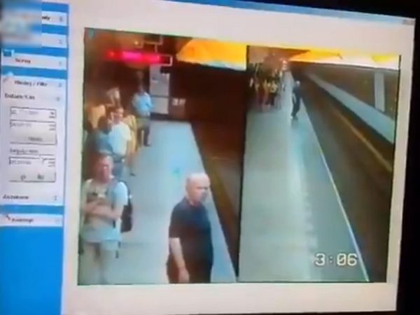 【閲覧注意】この列車飛び込み自殺見た人たち、絶対トラウマなってると思う・・・（動画）