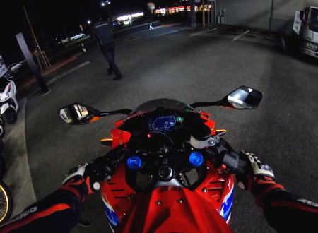 納車された3分後に事故ったバイク乗りの映像がかなしい。CBR250RR