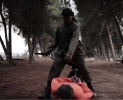 【グロ動画】イスラム国（ISIS/ISIL）女兵士が淡々と首切りするレアな斬首処刑映像！！※閲覧注意※