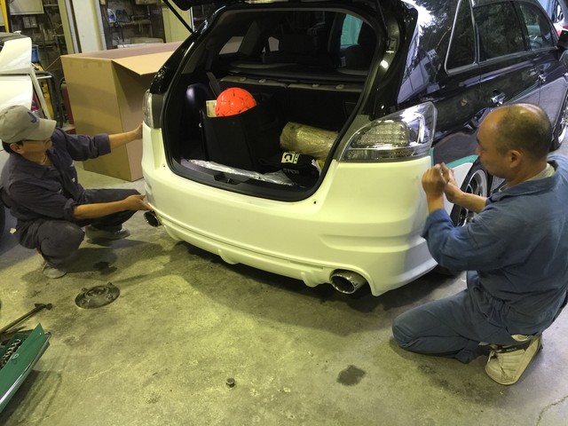 マークx ジオ リヤバンパー スポイラー取り付け完了 昭栄自動車株式会社 社長のぶっちゃけblog マークx ジオ リヤバンパー スポイラー取り付け完了 昭栄自動車株式会社 社長のぶっちゃけblog