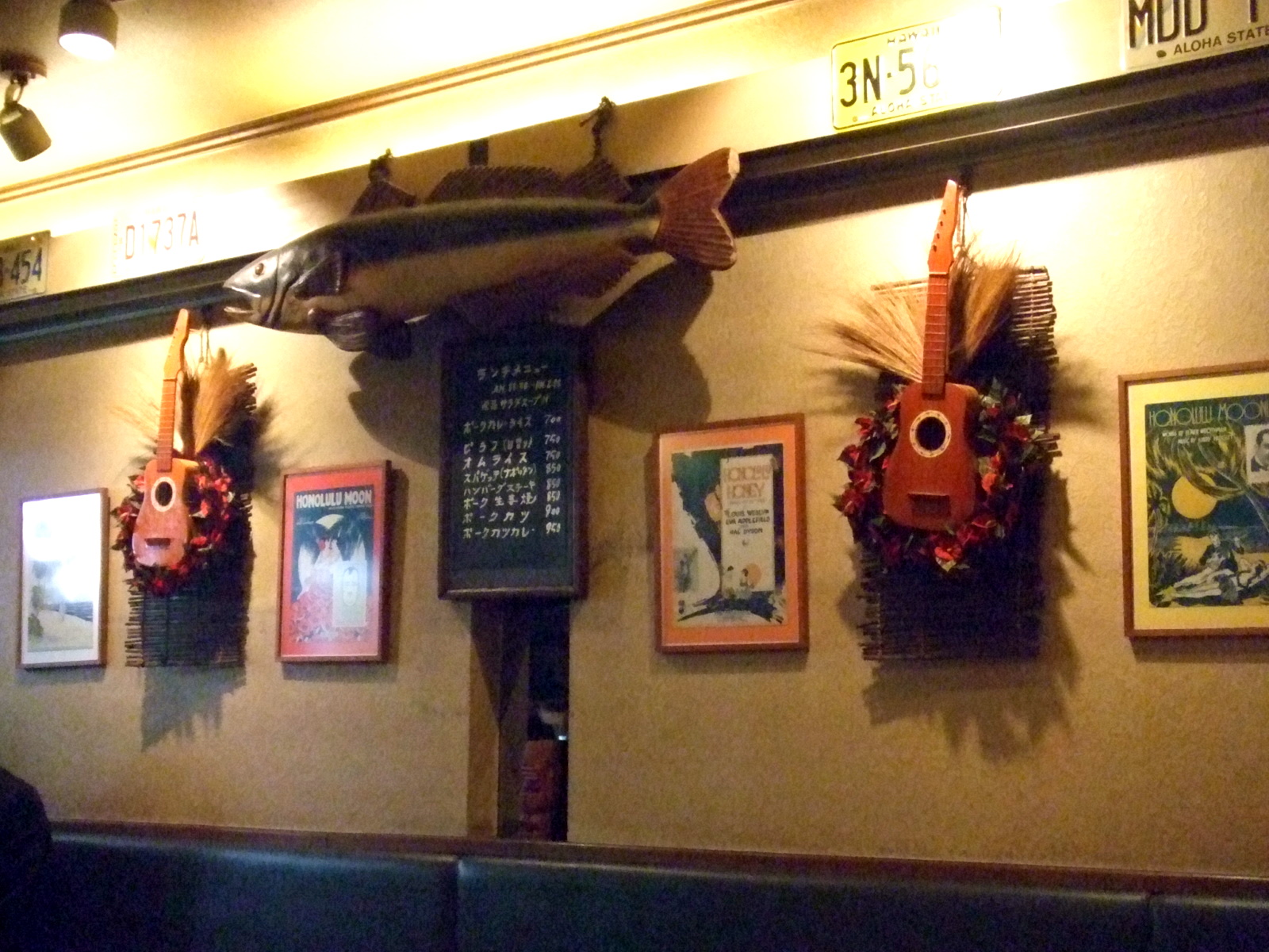ハワイな店内2