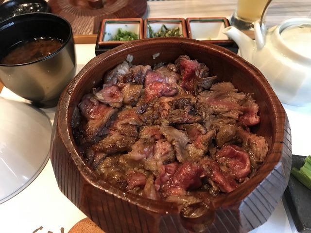 牛ひつまぶし専門sakai 牛ひつまぶし 名古屋 大須観音 仔猫といっしょ計画 牛ひつまぶし専門sakai 牛ひつまぶし 名古屋 大須観音 仔猫といっしょ計画