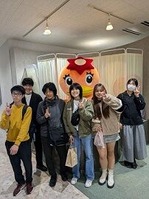 ５