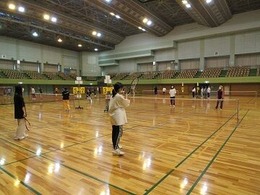 ③