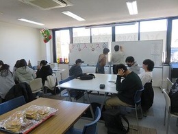 ②