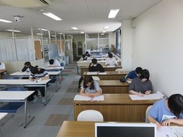 ②