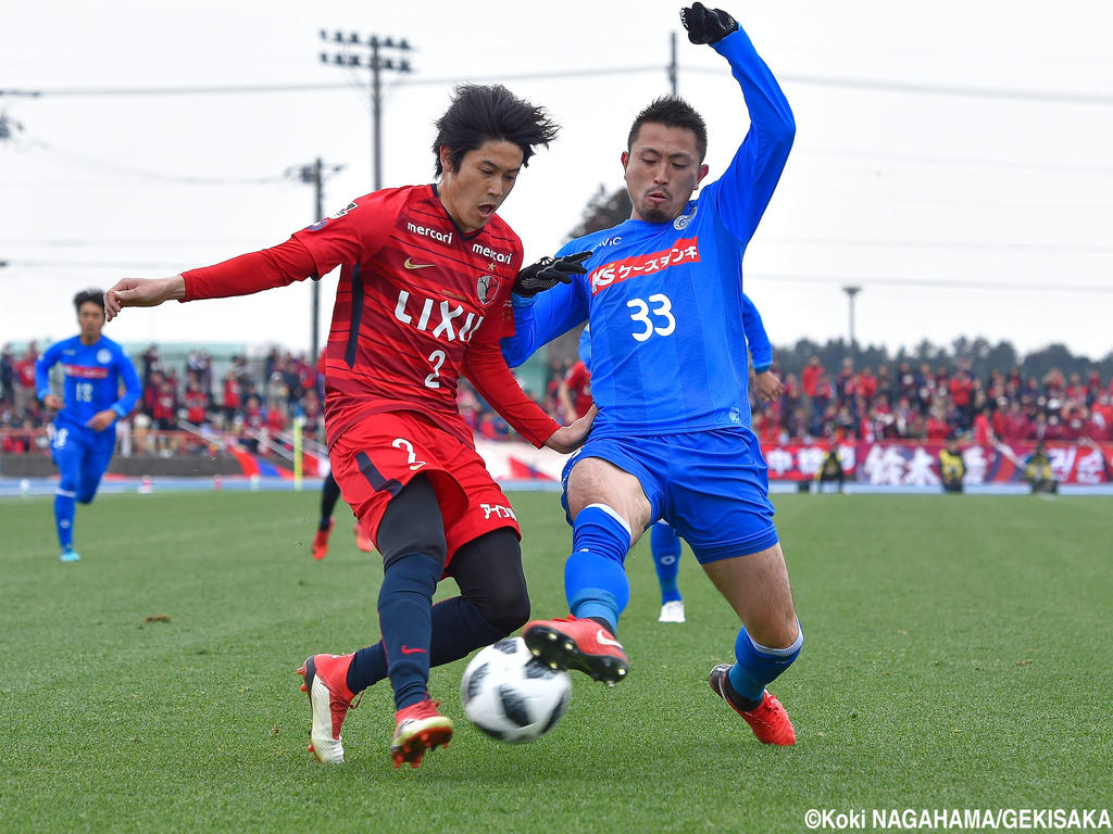 内田篤人が右足をカット 変わった履き方に着目 0014のblog